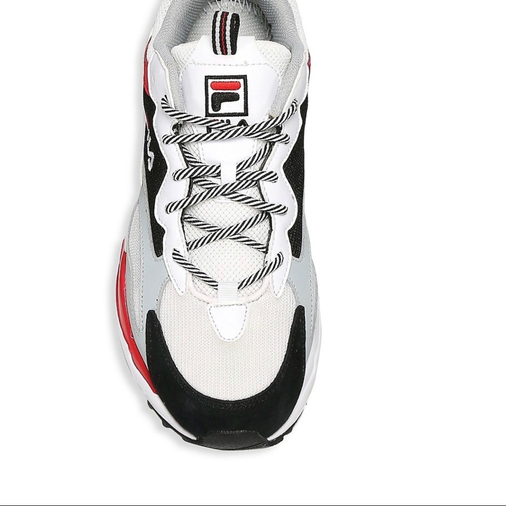 Shoe